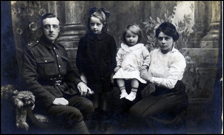 124 WWI Surrey family